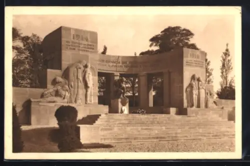 AK Reims, Monument aux morts de la grande guerre