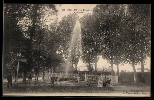AK Cholet, La Demi-Lune, Le Square