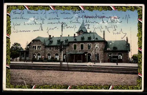 AK Bitsch i. Loth., Bahnhof, patriotisches Passepartout aus Eichenlaub