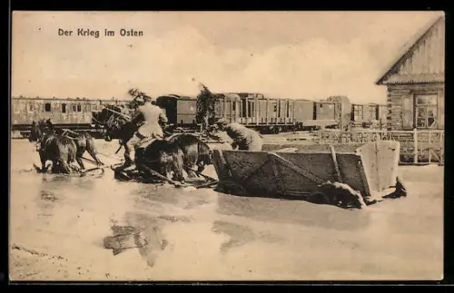 AK Der Krieg im Osten, Versunkenes Pferdefuhrwerk, Soldaten, Eisenbahn u. Gebäude