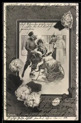 AK Frau sitzt auf einem Schlitten, der von einem Mann auf Schlittschuhen geschoben wird