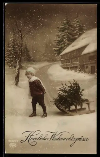 AK Kind zieht einen Schlitten durch einen verschneiten Ort