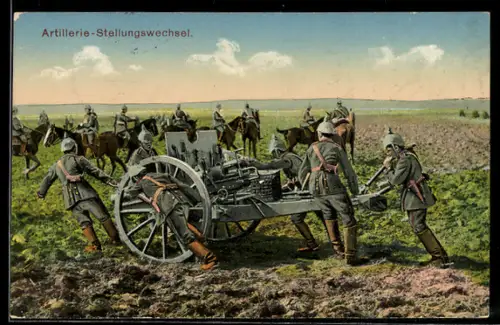 AK Deutsche Artillerie, Artilleristen beim Geschütz Stellungswechsel