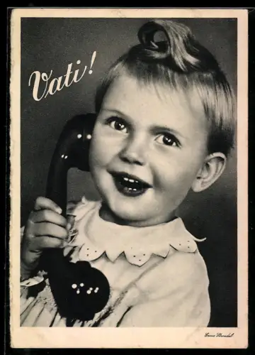 AK Kleines Kind mit Telefonhörer in der Hand