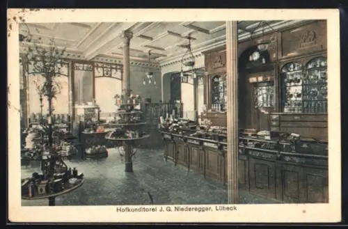 AK Lübeck, Cafe-Hofkonditorei J. G. Niederegger, Innenansicht
