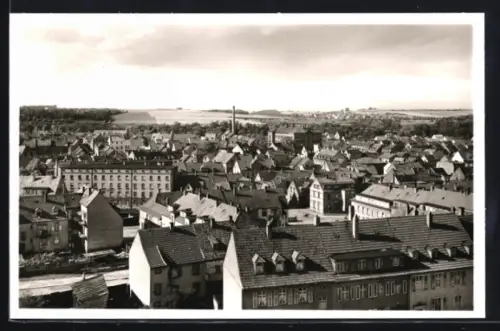 AK Kaiserslautern /Pfalz, Stadtansicht mit Wohnhäusern und Fabrikschornstein