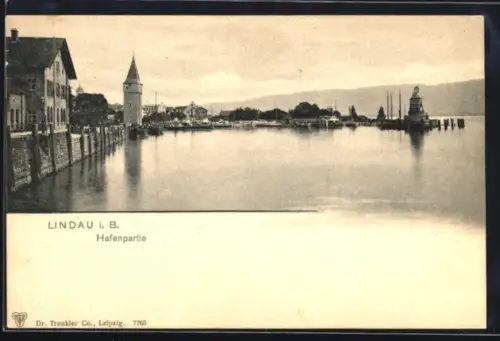 AK Lindau i. B., Hafenpartie mit Löwendenkmal