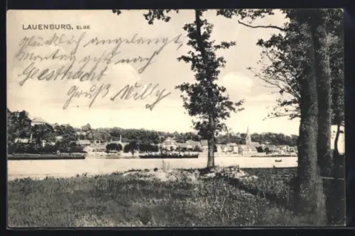 AK Lauenburg /Elbe, Uferpartie mit Kirche