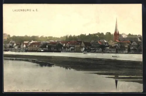 AK Lauenburg a. E., Totalansicht vom anderen Elbufer aus