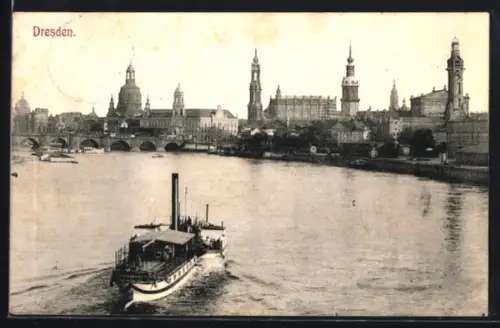 AK Dresden, Elbblick mit Dampfschiff und Altstadtpanorama