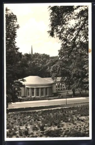 AK Wiesbaden, Brunnenkolonnade, Rückansicht