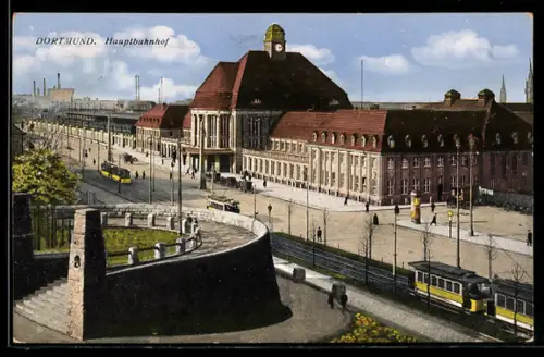 AK Dortmund, Strassenpartie am Hauptbahnhof, Strassenbahn, Eisenbahn