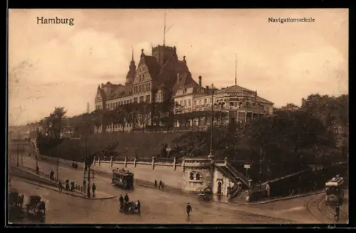 AK Hamburg-St. Pauli, Strassenbahn an der Navigationsschule