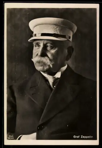 AK Portrait Graf Zeppelin in Napoleon Pose
