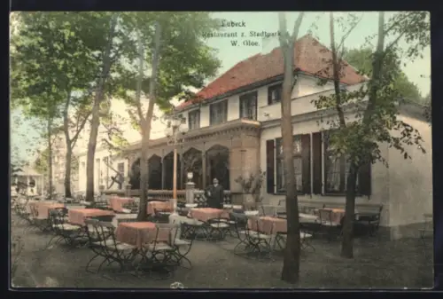 AK Lübeck, Restaurant z. Stadtpark, W. Gloe, Blick in den Garten