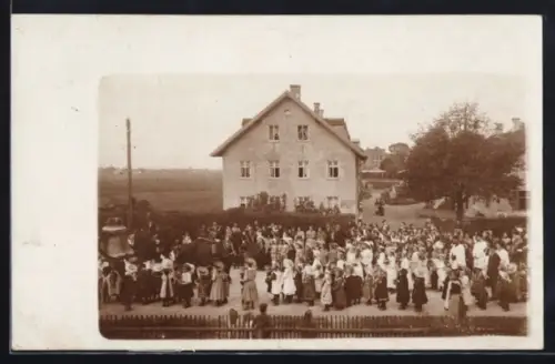 AK Haunstetten, Strassenumzug bei der Glockenweihe am 13.11. 1909