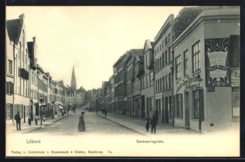 AK Lübeck, Strasse Dankwartsgrube mit Wohngebäuden