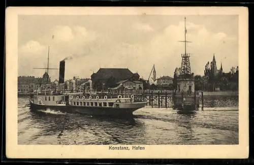 AK Raddampfer Stadt Meersburg bei Einfahrt in den Hafen von Konstanz, Bodensee