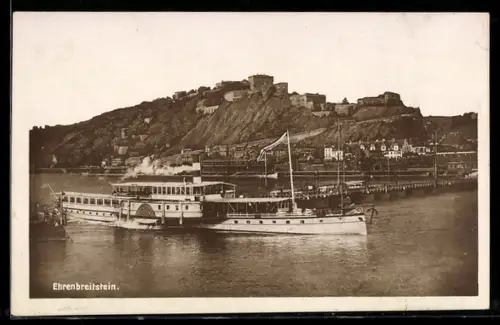 AK Raddampfer Rhein an der Schiffsbrücke unterhalb der Festung Ehrenbreitstein