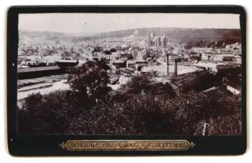 Fotografie unbekannter Fotograf, Ansicht Truro /England, Ortsansicht mit Kirche