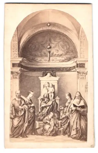 Fotografie unbekannter Fotograf und Ort, Maria mit dem Jesuskind in einer Alkove nach einem Gemälde