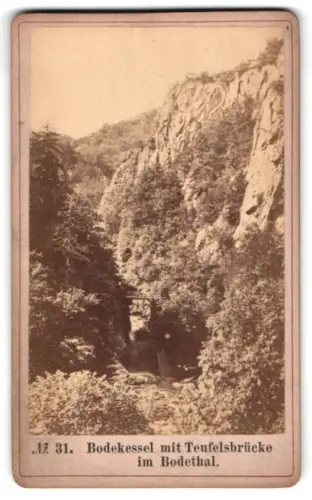 Fotografie unbekannter Fotograf, Ansicht Thale /Bodethal, Bodekessel mit Teufelsbrücke