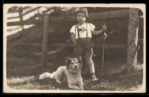 Foto-AK Kleiner Trachtenbub mit Collie, 1925