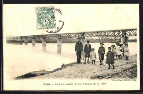 AK Gien, Pont du Chemin de Fer d`Argent sur la Loire