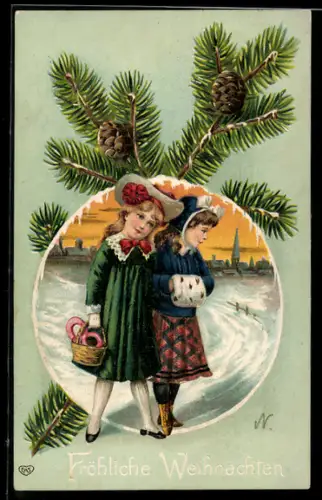 AK Zwei Kinder auf einer verschneiten Strasse mit Tannenzweigen im Passepartout, Weihnachtsgruss