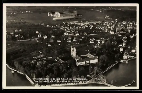 AK Friedrichshafen a. B., Ortsansicht mit Schloss im Vordergrund