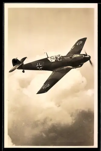 AK Unsere Wehrmacht, Jagdeinsitzer Messerschmitt Me /Bf 109 in der Luft