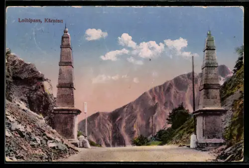 AK Loiblpass /Kärnten, Passstrasse mit Obelisken
