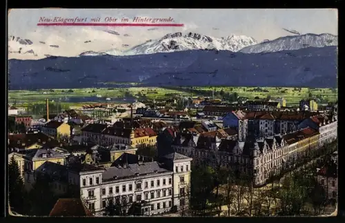 AK Klagenfurt, Neu-Klagenfurt, Ortspanorama mit Bergen im Hintergrund