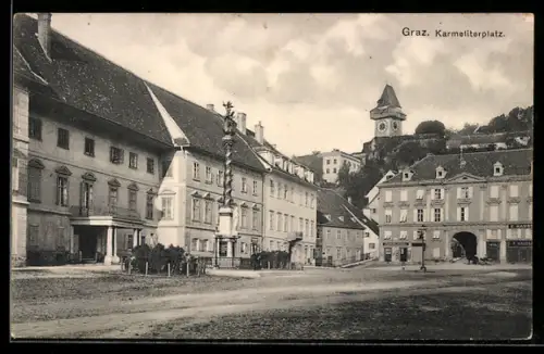 AK Graz, Karmeliterplatz, Platzansicht mit Säule und Uhrturm