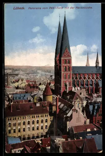 AK Lübeck, Panorama vom Petri-Turm mit der Marienkirche