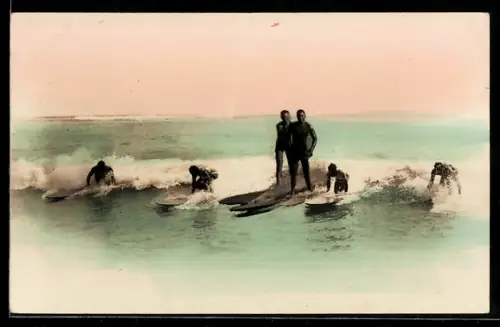 AK Menschen beim Wellenreiten