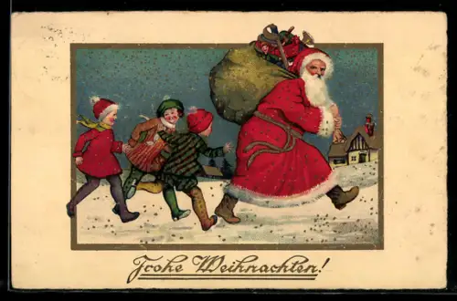 AK Weihnachtsmann mit Sack voller Geschenke läuft durch einen verschneiten Ort