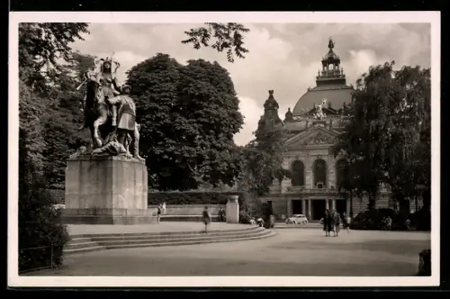 AK Frankfurt a. M., Bismarckdenkmal, Schauspielhaus