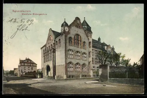 AK Kaiserslautern, Weibliche Bildungsanstalt