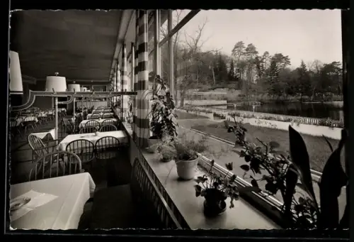 AK Gelterswoog bei Kaiserslautern, See-Terrassen-Hotel Wagner, Innenansicht Restaurant, Seeblick