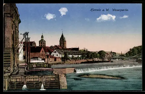 AK Hameln a. W., Weserpartie mit Brücke
