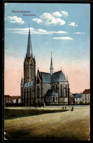 AK Kaiserslautern, Blick zur Marienkirche mit Strassenpartie