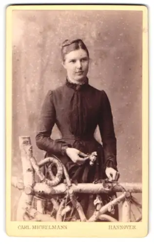 Fotografie Carl Michelmann, Hannover, Georgstrasse 1, Porträt einer Dame