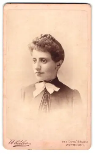 Fotografie H. Wheeler, Weymouth, St Mary Street 20-21, Porträt einer Frau