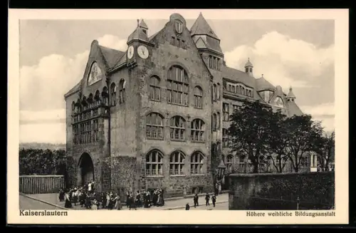 AK Kaiserslautern, Höhere weibliche Bildungsanstalt
