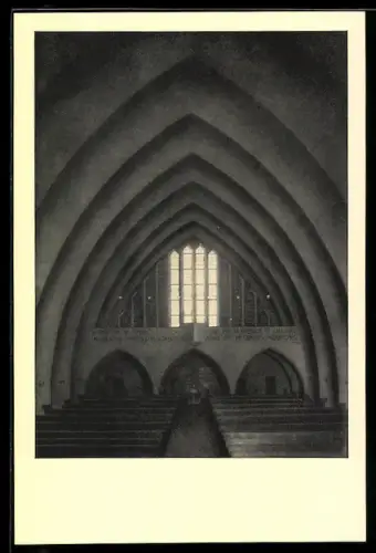 AK Frankfurt-Sachsenhausen, St. Bonifatiuskirche, Innenansicht mit Sängerempore