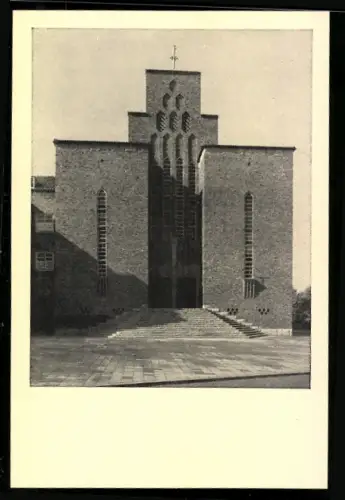 AK Frankfurt-Sachsenhausen, St. Bonifatiuskirche, Hauptportal