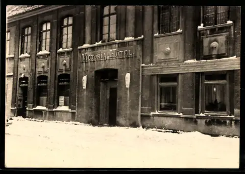 Foto-AK Varel, Victoria-Hotel im Winter