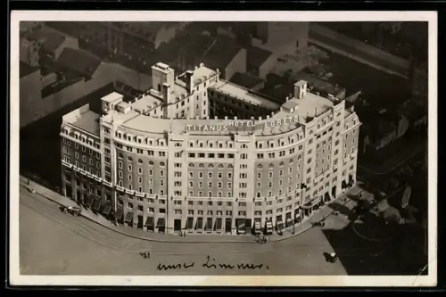 AK Milano, Hotel Titanus (Loreto)