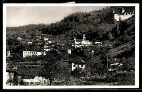AK Montan, Ortsblick mit Schloss Enn